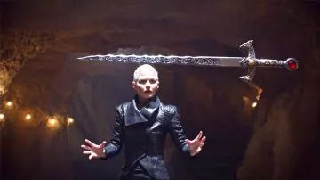 Emma Swan's (Jennifer Morrison) Excalibur sword as seen in Once Upon A Time S05E07