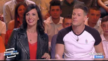 La veste en cuir noire de Géraldine Maillet dans Touche pas à mon poste / TPMP du 11 octobre 2018