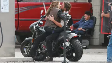 Les Bottes noires de Jack (Bradley Cooper) dans A Star Is Born