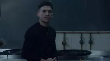Black longsleeve t-shirt worn by Nano (Jaime Lorente) as seen in Elite S01E02
