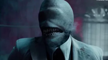 Mask worn by Slender Man (Javier Botet) as seen in Slender Man Movie