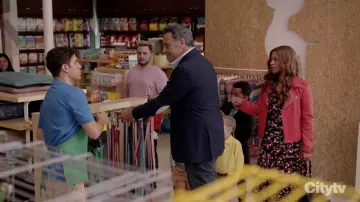 Rebecca Minkoff Loup en Cuir Moto Veste portée par Poppy Banques (Kimrie Lewis) comme on le voit dans les Parents Célibataires S01E03