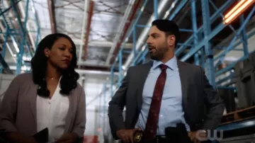 La blouse blanche 'Shawna' par Wilfred Free portée par Iris West (Candice Patton) dans Flash S05E02
