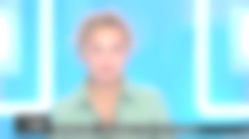 Green jacket leather tod's Caroline Roux in C in the air 17.10.2018 on France 5