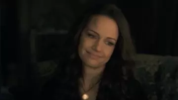 Photo locket necklace worn by Olivia (Carla Gugino) as seen in The Haunting of Hill House