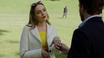 The blazer white tweed Derek Lam Fallon Carrington (Elizabeth Gillies) in Dynasty (S02E02)