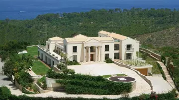 The Villa of 10 Couples Perfect in Spain