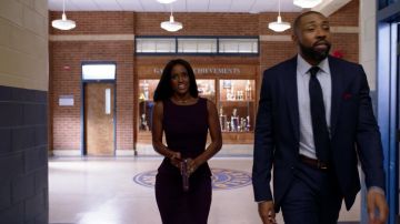 The dress eggplant-Calvin Klein worn by Kara Fowdy (Skye P. Marshall) in Black Lightning S01E06