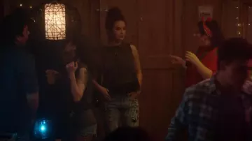 Le débardeur de Marina (María Pedraza) dans Élite S01E03