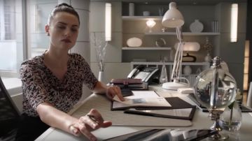 The top printed sheets Isabel Marant Star worn by Lena Luthor (Katie McGrath) in Supergirl S04E02