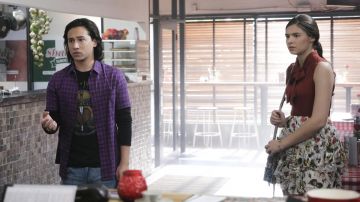 The skirt bouffante flower Grey Jason Wu worn by Nia (Nal Nicole Maines) in Supergirl S04E02