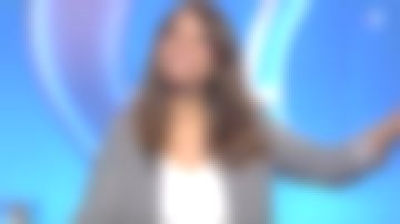 The white blouse Sinequanone Myriam Seurat Motus of the 19.10.2018