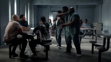 Balmain Imprimer en Détresse Front Zip Hoodie, portés par Hakeem Lyon (Bryshere Y. Gris) comme on le voit dans l'Empire S05E02