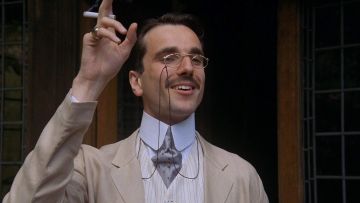 Anteojos antiguos usados por Cecil Vyse (Daniel Day-Lewis) como se ve en Una habitación con vistas