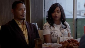 Celine Blanc Fix haut Imprimé porté par les témoins Lyon (Taraji P. Henson) comme on le voit dans l'Empire S05E02