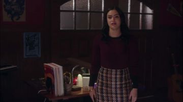 La jupe à carreaux portée par Veronica Lodge (Camila Mendes) dans Riverdale S02E18