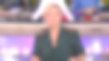 The printed shirt of Anne-Elisabeth Lemoine in C to you of the 24/10/2018