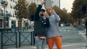 La banane Levi's aperçue dans le clip Formidable de ICO