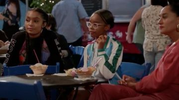 Maje Bianca colibri brodé blouson porté par Diane Johnson (Marsai Martin) comme on le voit dans black-ish S05E02