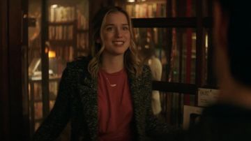 Etoile Isabel Marant Overton Boucle Manteau porté par Guenièvre Beck (Elizabeth Lail) comme on le voit en VOUS S01E07