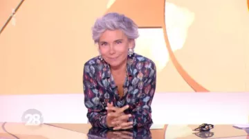 La camisa estampada de Elisabeth Quin en 28 minutos del 06/09/2018