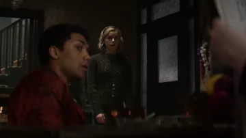 Sabrina Spellman's green sweater (Kiernan Shipka) in Chilling Adventures of Sabrina (S01E02)