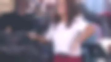 La ceinture à boucle GG en cuir noir Gucci de Amel Bent dans Taratata le 27.10.2018
