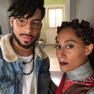 Le costume de Dora Milaje de Tracee Ellis Ross sur le compte instagram de @traceeellisross