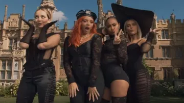 Black shorts of Jesy Nelson in "Little Mix - Woman Like Me" ft. Nicki Minaj