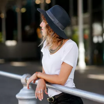 Le chapeau de Léa François sur son compte Instagram @leafrancoisoff