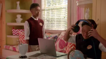 Apple MacBook ordinateur Portable comme vu dans Black-ish S05E01