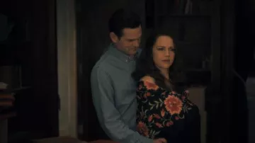 The shirt worn by Young Hugh Crain (Henry Thomas) into The hauntinf of Hill House (S01E04)