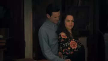 The shirt worn by Young Hugh Crain (Henry Thomas) into The hauntinf of Hill House (S01E04)