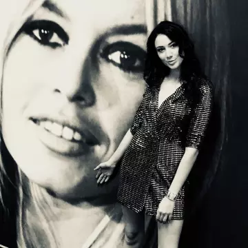 The combi short metallic Delphine Wespiser on the account instagram @wespiserd