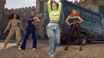 Perrie Edwards's sneakers in the music video "Woman Like Me" (Little Mix) ft. Nicki Minaj