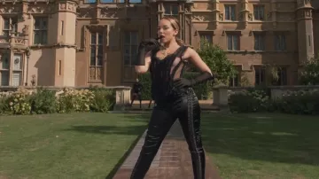 Pantalones negros de cordones de Jade Thirlwall en "Woman Like Me" (Little Mix ft. Nicki Minaj)