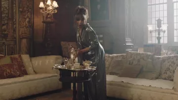 Metallic silver dress of Jade Thirlwall in "Woman Like Me" (Little Mix ft. Nicki Minaj)