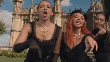 Tulle noir haut de Jade Thirlwall dans "la Femme Comme Moi" (Little Mix ft. Nicki Minaj)