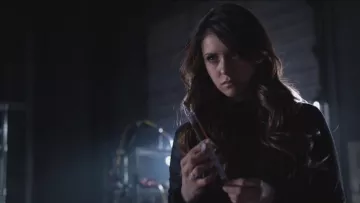 La bague d'Elena Gilbert (Nina Dobrev) dans The Vampire Diaries S06E22