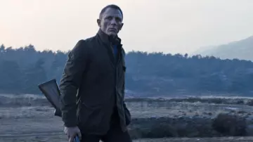 La veste Barbour Beacon Heritage X To Ki To Sports Jacket portée par James Bond (Daniel Craig) dans Skyfall