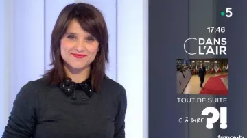 The Sweater collar flowers Melanie Taravant in C to tell the 31/10/2018