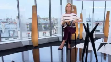 The sweater with thin stripes of Claire Chazal in free Entry to the 31/10/2018