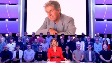 The jacket suit red Isabelle Ithurburu in Canal Rugby Club 28/10/2018