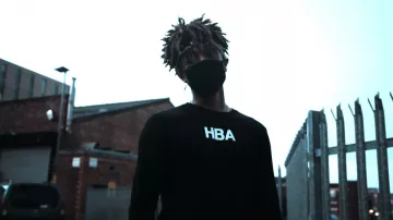 The sweatshirt HBA worn by Scarlxrd in her video clip THE PURGE