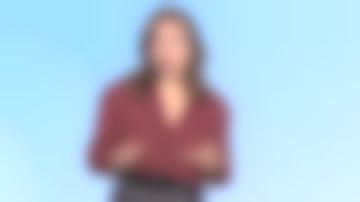 Le top imprimé léopard de Anaïs Baydemir dans Météo 2 du 02/11/2018