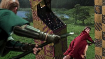 The balain Nimbus 2001 of Draco Malfoy (Tom Felton) in Harry Potter and the Chamber of Secrets