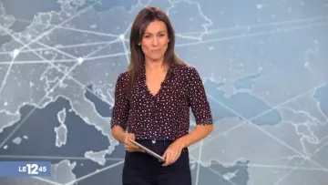 The printed shirt-star of Marie-Ange Casalta in The 12:45 04/11/2018