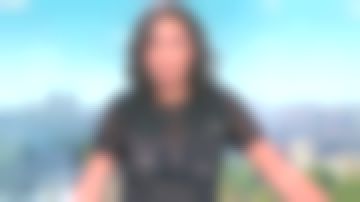 La Robe droite haut dentelle guipure de Leïla Kaddour-Boudadi dans Journal de 13 heures du 04/11/2018