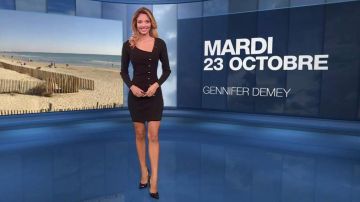 La Robe maille sculptante boutons fantaisie de Gennifer Demey dans La Météo de M6 du 23/10/2018