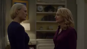La chemise portée par Jane Davis (Patricia Clarkson) dans House of Cards S06E03